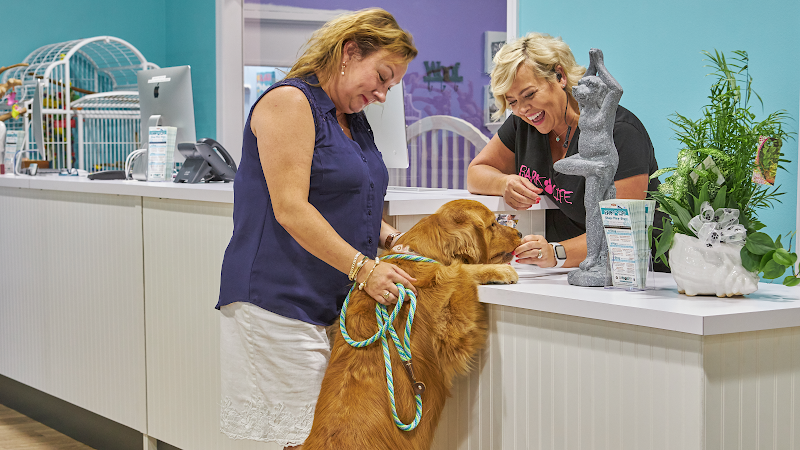 Bark Life Market-Pet Boarding-Grooming & Daycare