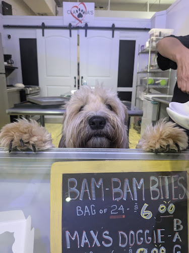 Claudia's Dog Grooming And Bakery