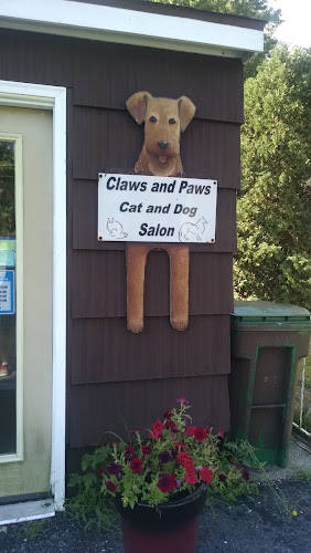 Claws and Paws Cat and Dog Salon