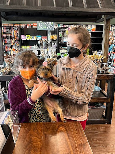 EarthWise Pet Supply & Grooming SWOKC