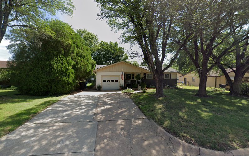 Four Paws Pet Grooming