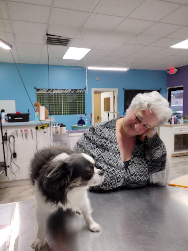 Muddy Pups Pet Grooming and Doggy Daycare