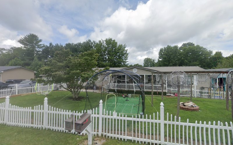 Scissorhands Pet Grooming Salon