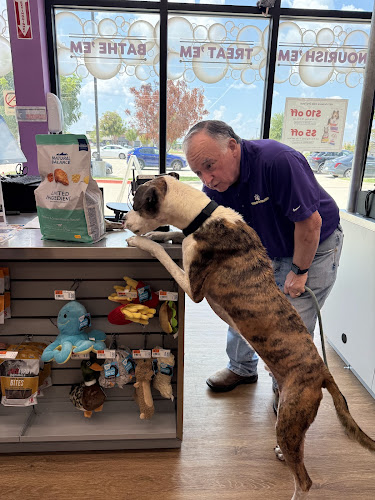 Wag N' Wash Natural Pet Food & Grooming