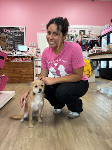 Woof Gang Bakery & Grooming Plantation